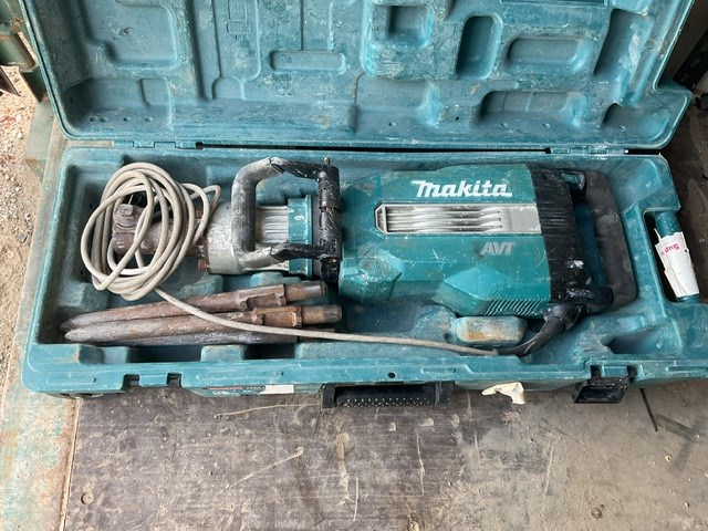 Makita AVT Jack Hammer