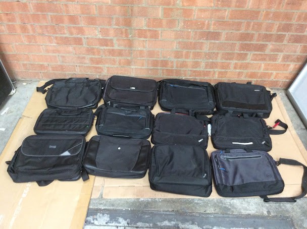 DELL/Lenovo/HP Mixed Brand and Model Laptop Bags (Lot of 12)