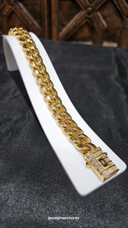 18KGold Plated/Italy Yellow Bracelet Stamped 14mm-21cm