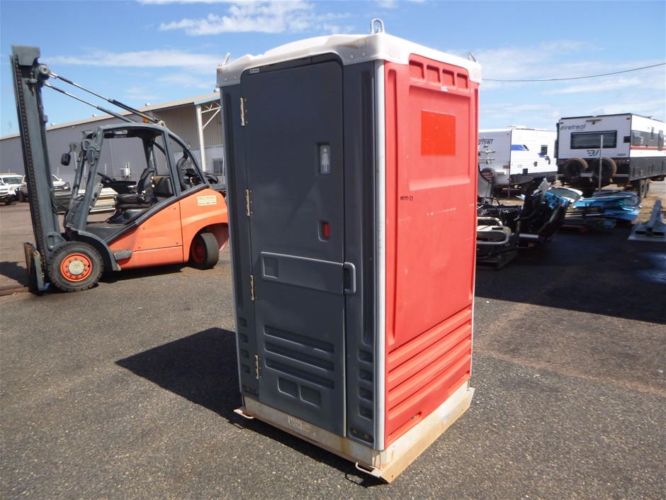 <p>Portable Toilet</p>