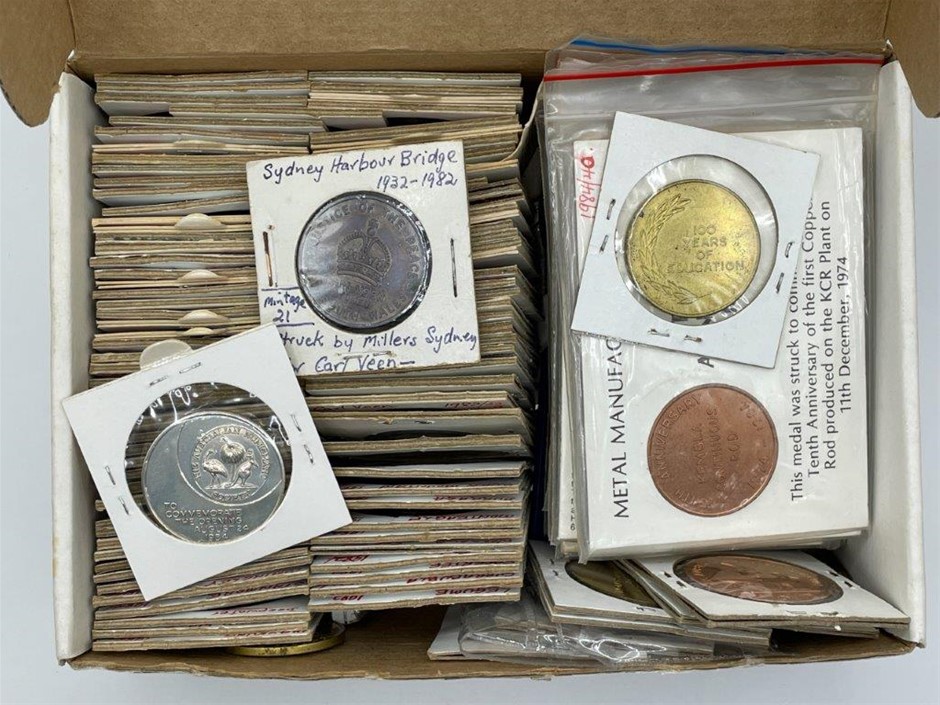 Large collection of AU education, racing, Olympic and world medalets