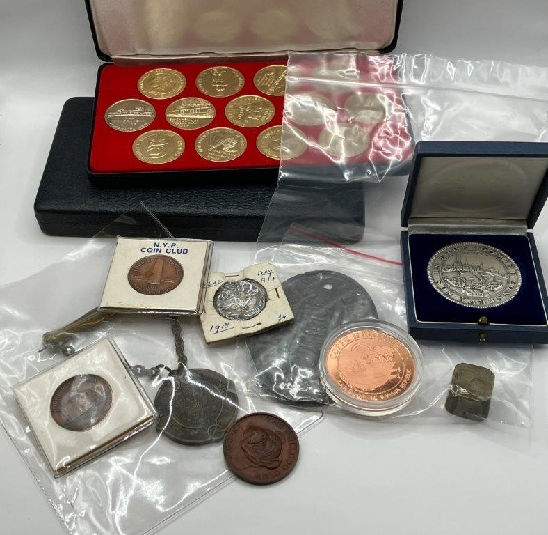 Approx. 11 x Assorted AU & World Medals, Badges, Name Plate