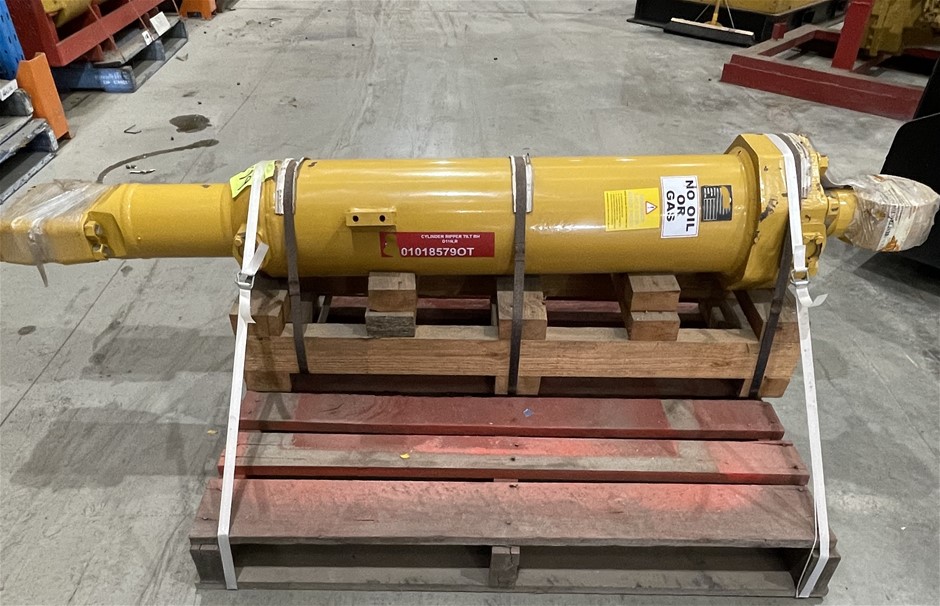 Cylinder Ripper Tilt RH