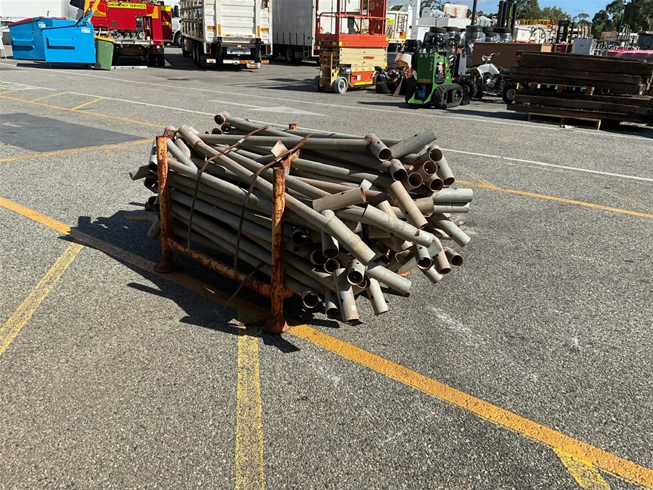 Stillage Fencing Braces Pallet Of