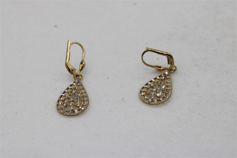 1 x Stamped Pair 9ct Yellow Gold, 2 Tone Drop Earrings