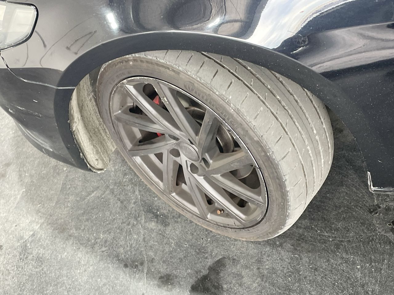 Vehicle photo