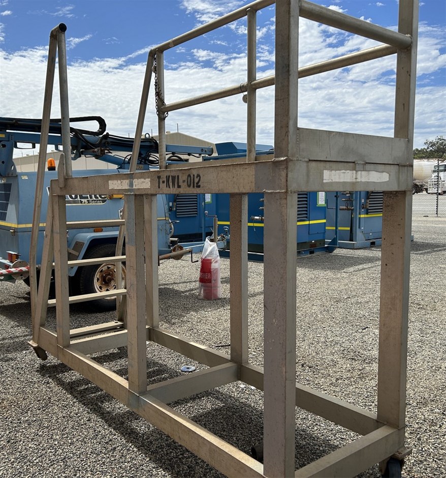 <p>Access Frame No Bolt 2M</p>