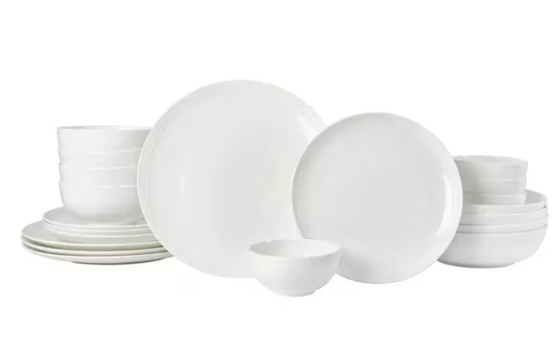Mikasa Kyler Dinnerware 20 Piece Set. N.B: Not in original packaging, 2 x p