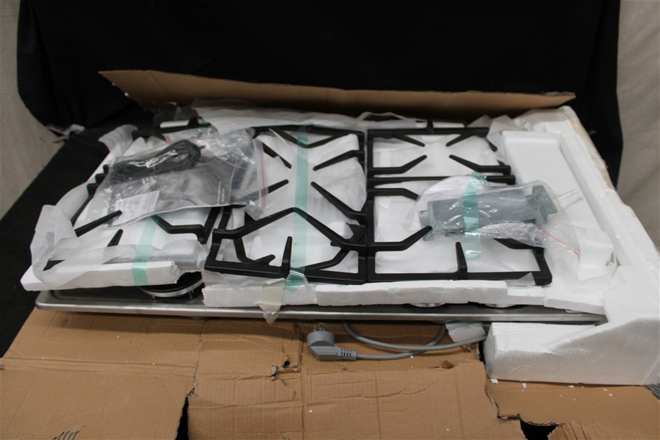 Westinghouse WHG955SB Gas Stove