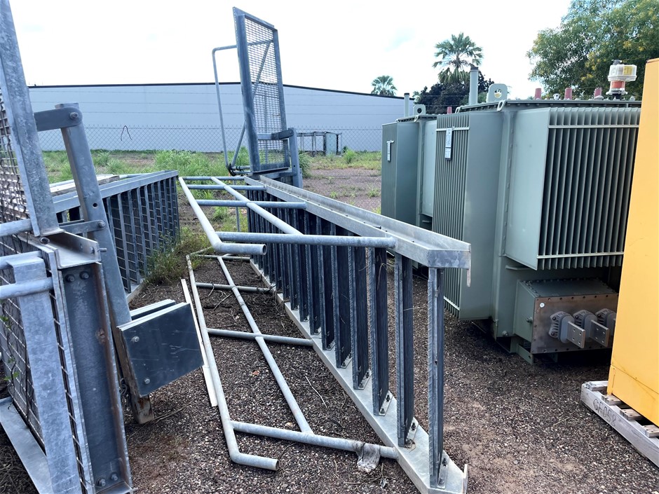 Stairs Galvanised 15 Tread Plus Landings (2xStairs and 4x Support Legs)