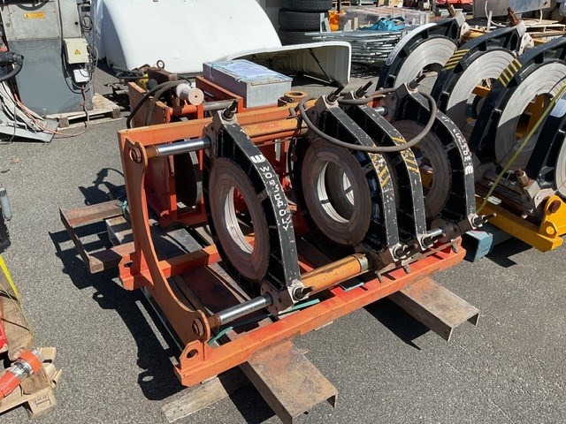 <p>Carraige Heaterplate Pallet Of</p>