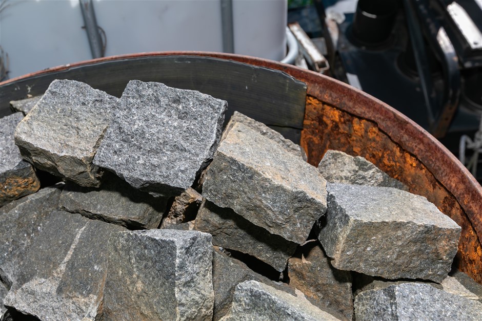 Basalt Rock Cobblestone Pavers