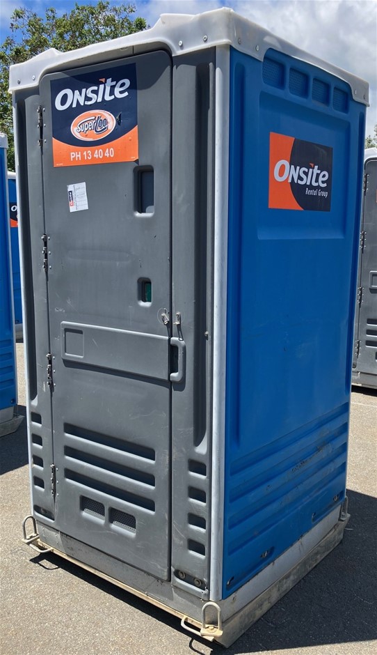 Portable Toilet - Fresh Water Flush - Burleigh Heads