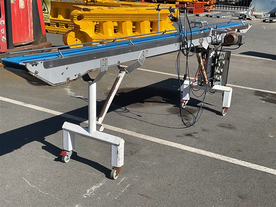 <p>Industrial Modulator Belt Conveyor</p>