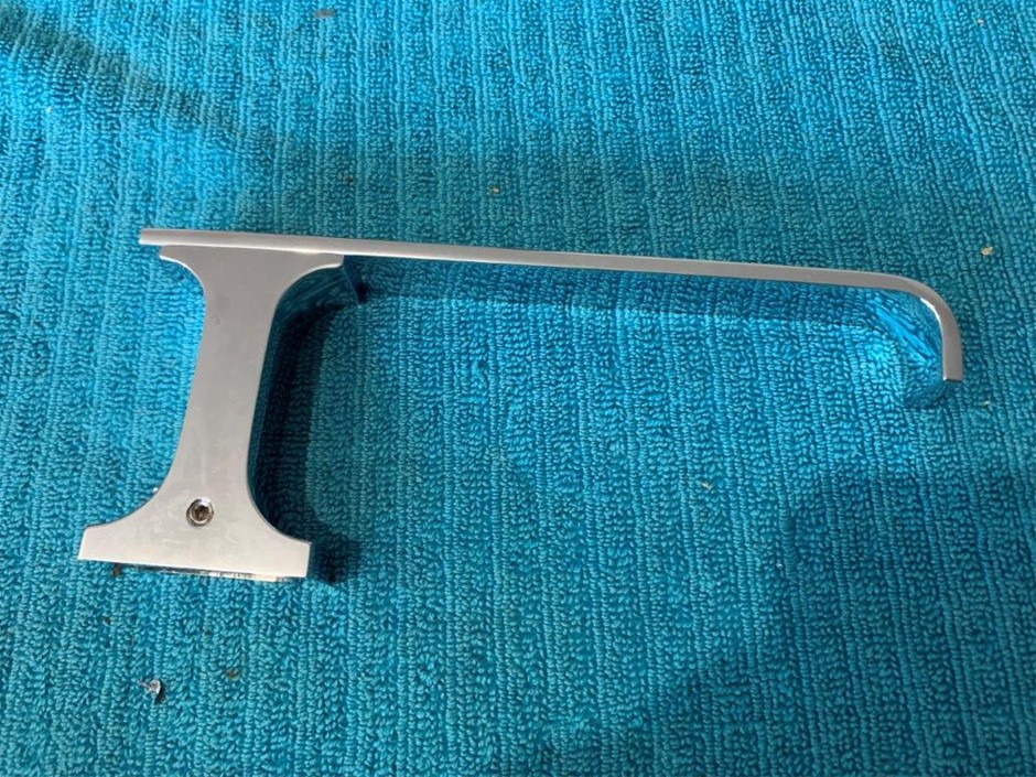 New in Box Dorf Jovian Toilet Roll Holders, Chrome - Quantity 2