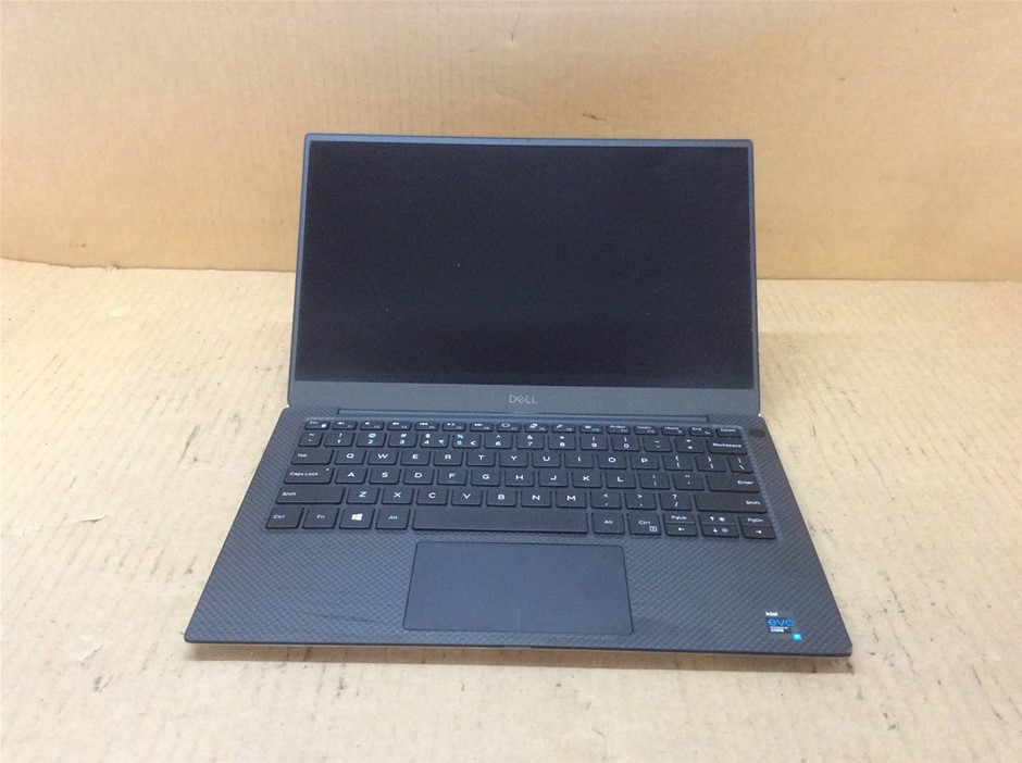 XPS P82GLaptop i7-1XGen Unknown RAM NO HDD Silver