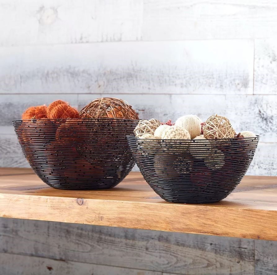 MIKASA 2pc Wire Baskets, Round. NB: Not in original packaging, some wires a