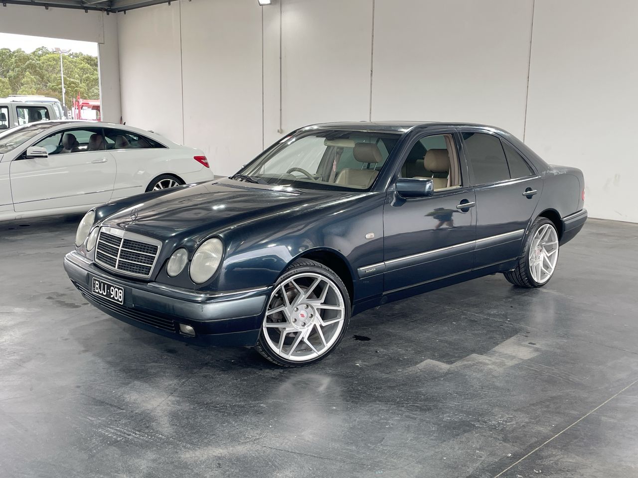 1997 Mercedes Benz E320 Classic W210 Automatic Sedan