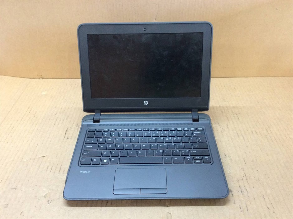 HP ProBook 11 G1 Laptop i3-5005U 4GBRAM 128GB Black