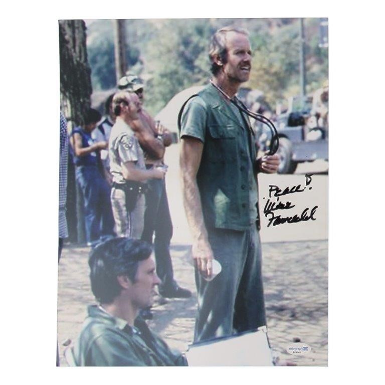 MIKE FARRELL SIGNED M*A*S*H
