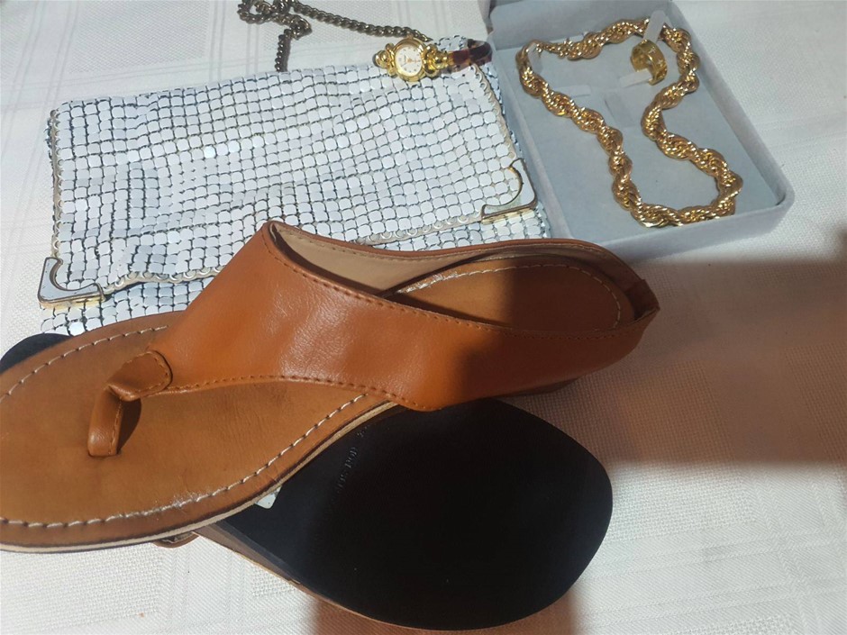 Jewelries , shoes 40 ,evening bag , Vitaroso Watch , all as New . Others