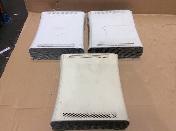 Microsoft Xbox 360 Mixed Model Consoles (Lot of 3)