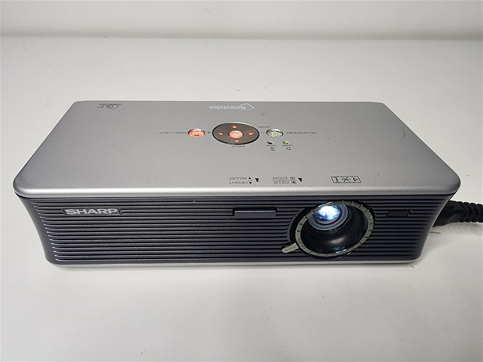 Sharp XR-1S Ultra Portable DLP Notevision Projector