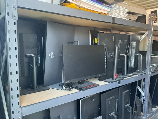 Approx 15 Assorted Computer Monitors