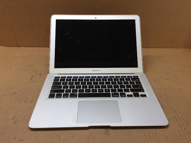 APPLE MacBook Air (A 1466) (EMC 2632) Laptop i5-4260U 4GBRAM/128GB