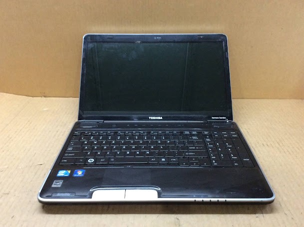 TOSHIBA Satellite A500 Laptop i5-M520 4GBRAM/NO HDD Black