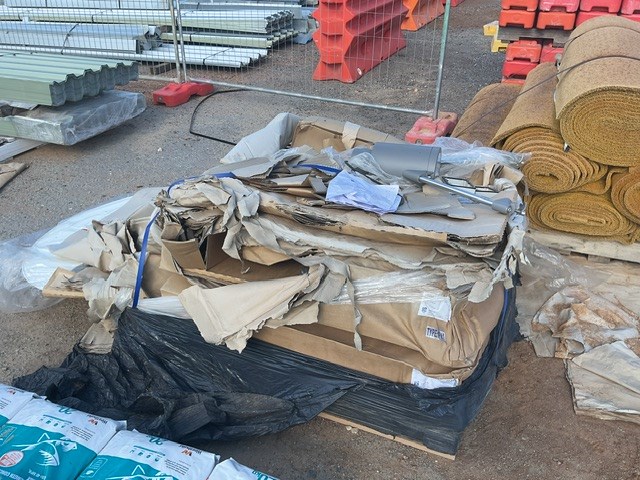 <p>2 Pole Top Lights</p>