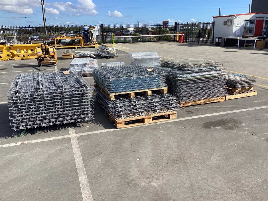Galvanised Steel Welded Wire Mesh Decking x 4 Pallets