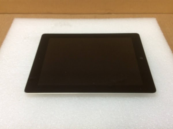 Apple iPad 4 (A1458) Tablet 16GB