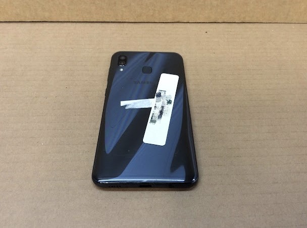 SAMSUNG GALAXY A30 Phone 32GB