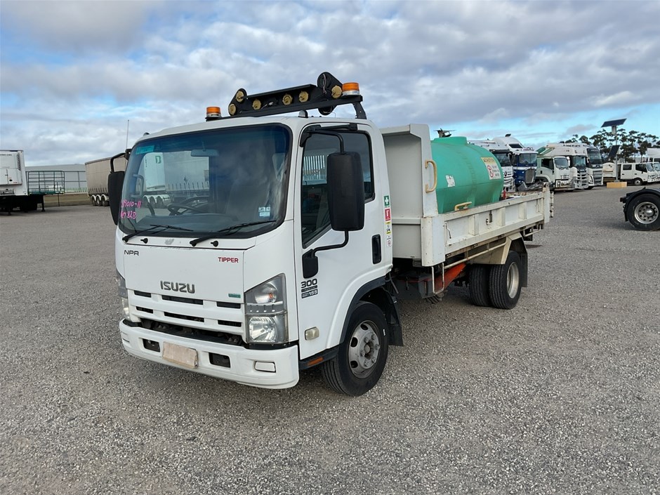 2012 Isuzu NPR 300 Medium  4 x 2 Tipper Truck