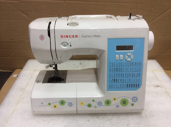 Singer Fashion Mate 7256 Sewing Machine
