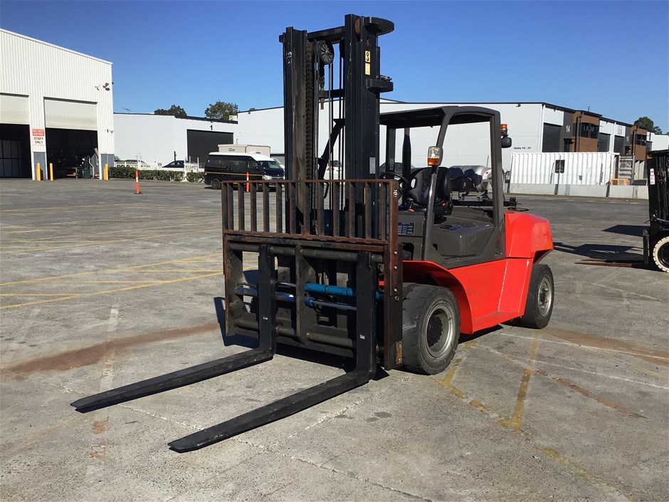 <p>Manitou MI 70G Counterbalance Forklift</p>