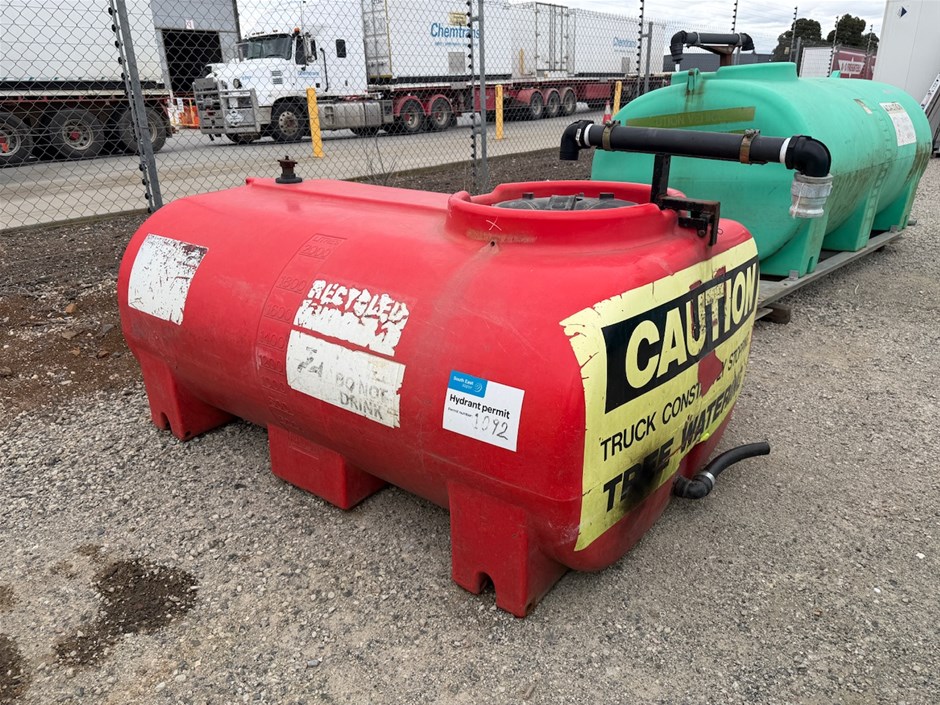 1 x 2000LT Plastic Water Tank