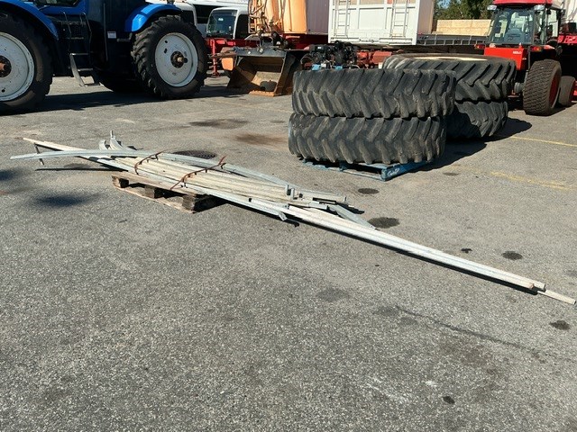 <p>Metal Material Pallet Of </p>