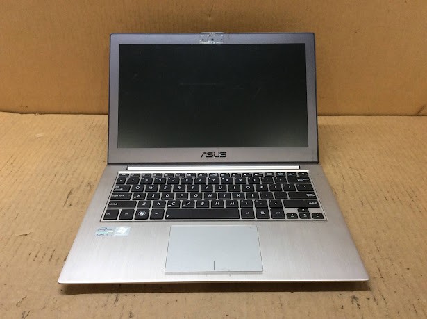 ASUS UX32A Laptop i3 2367M 4GBRAM/320GB
