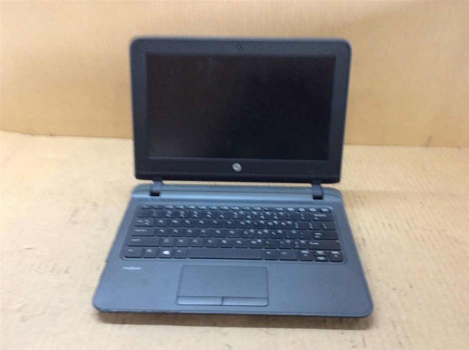 HP ProBook 11 G1 Laptop i3-5005U 4GBRAM 128GB Black