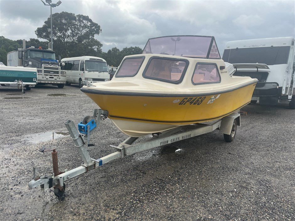 Statesman Sea Otter Power Boat