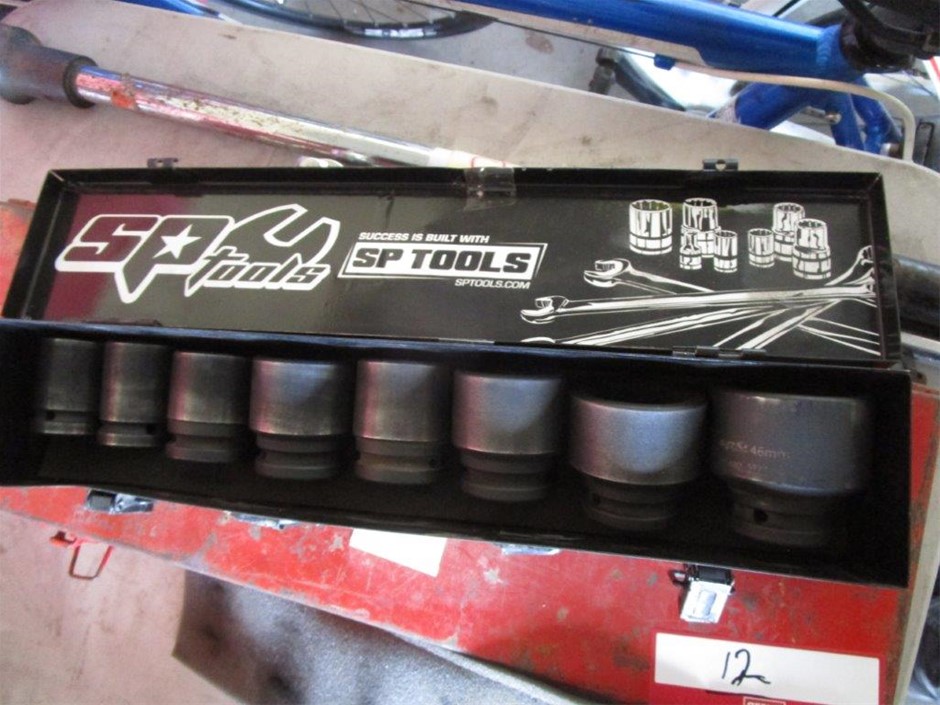 Qty Mixed Socket Sets and Torsion Bars