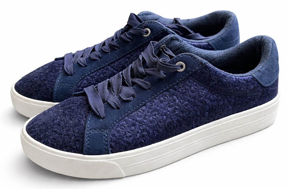 GUESS Women’s Monogram Blue Velvet Sneakers Size 9 US