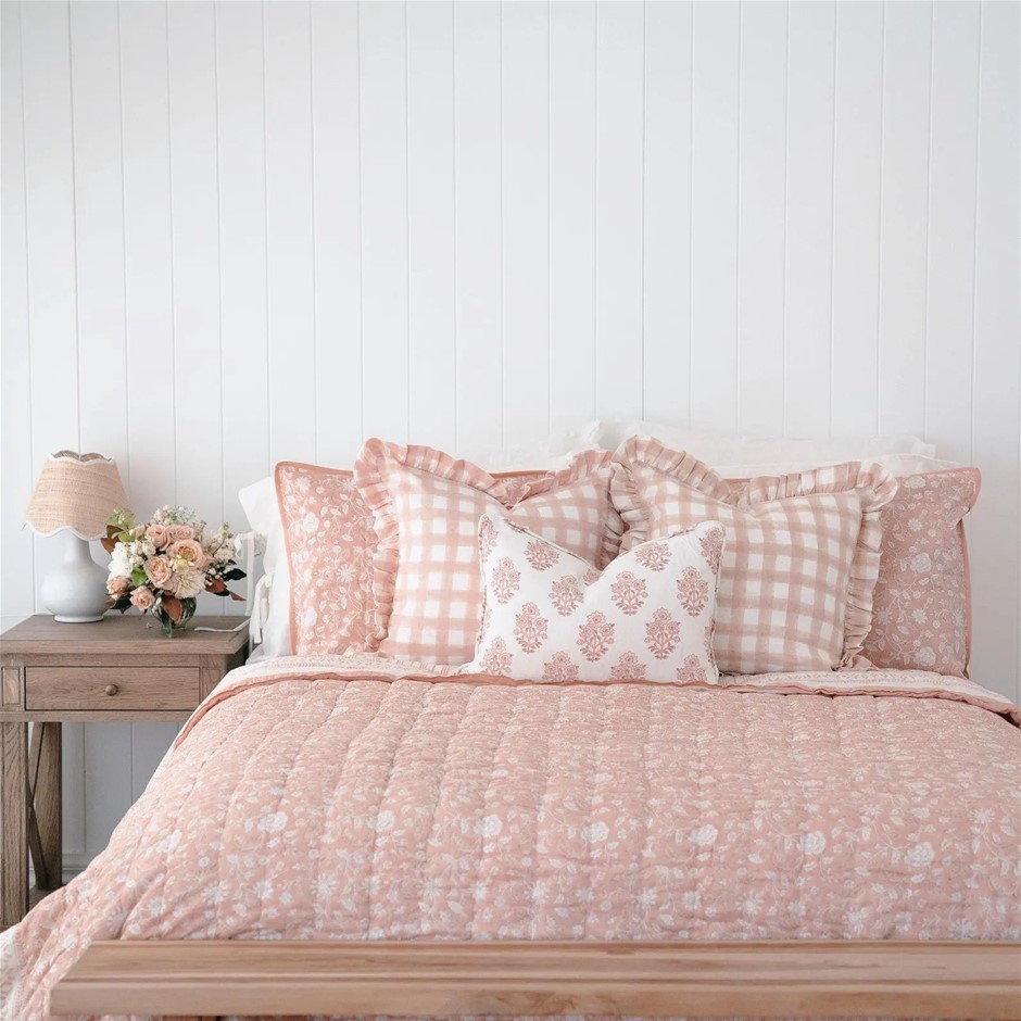 MISS SUNDARA Botanical Floral Pink Peach Print Quilt, Filled Reversible Sid