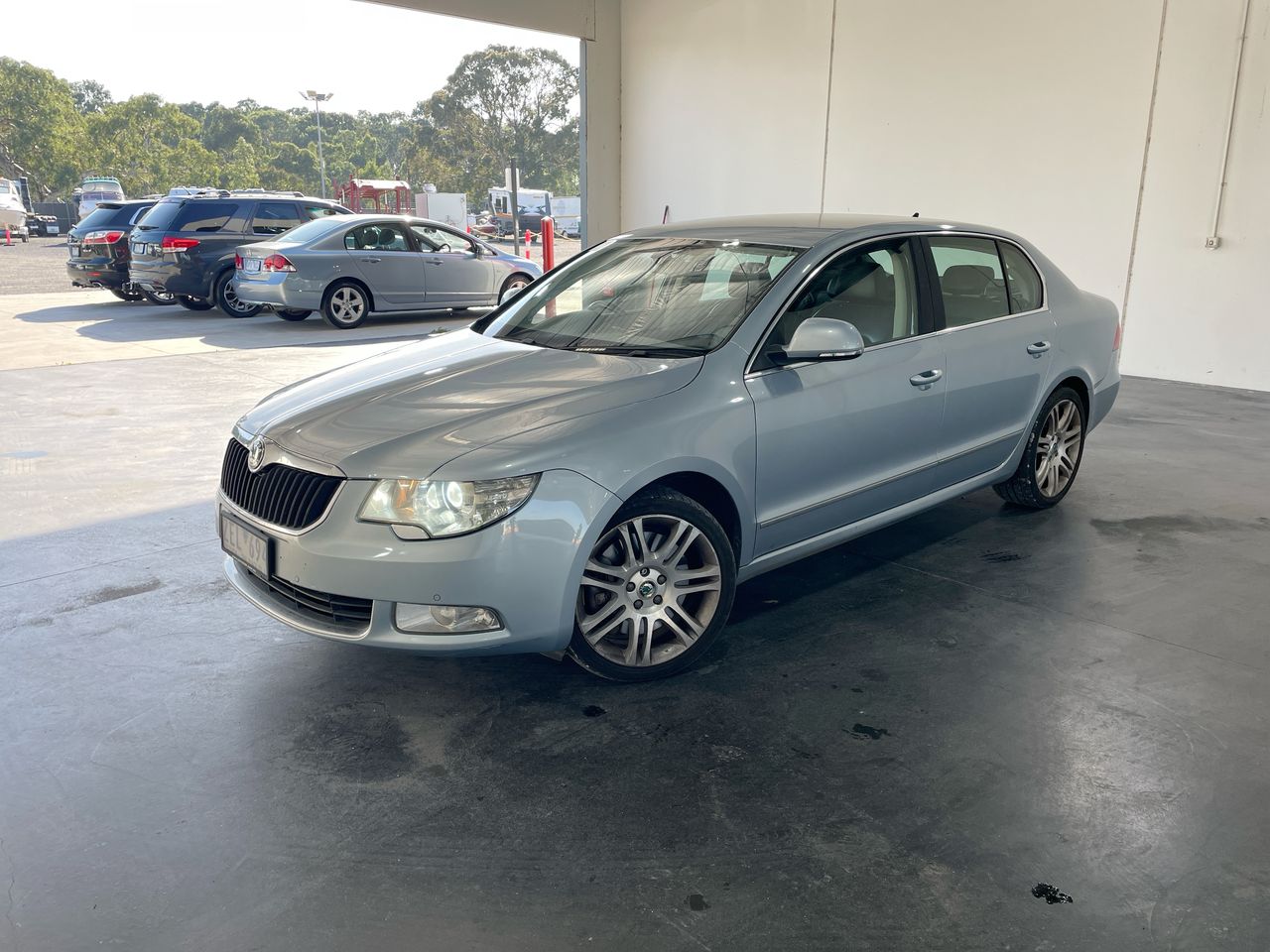 2011 Skoda Superb ELEGANCE 4X4 191 FSI 3T Automatic Sedan