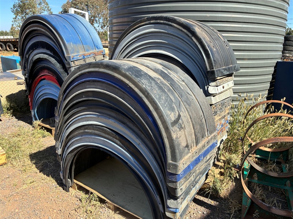 <B>Prime Mover Guards (Qty 33)</B>