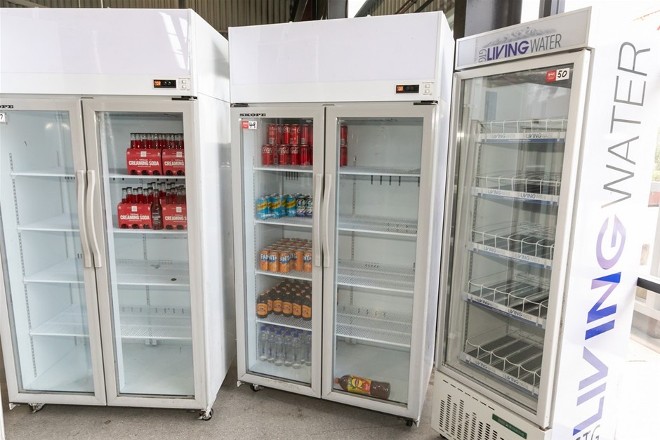 2022 Skope TCE1000N 2 Door Display Fridge Mobile