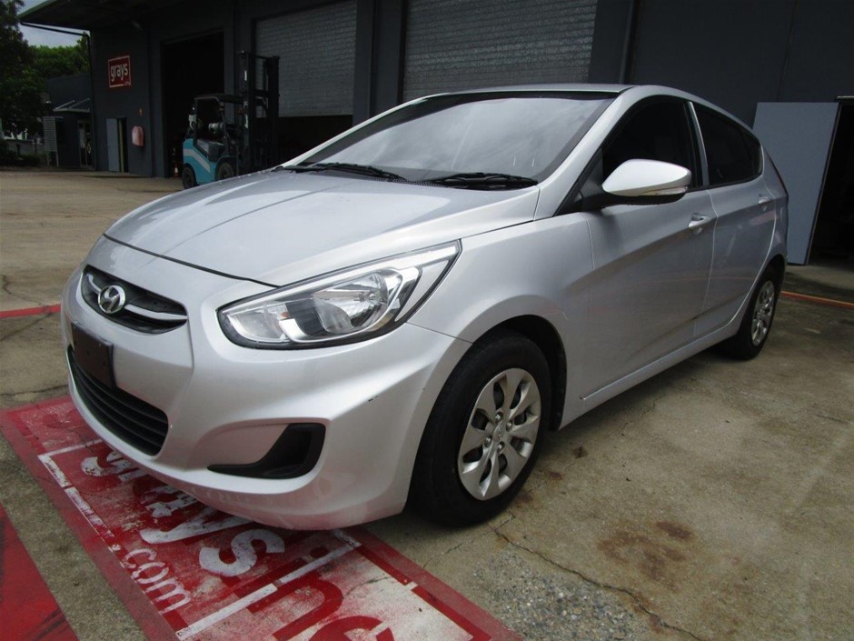 2015 Hyundai Accent FWD Automatic Hatchback