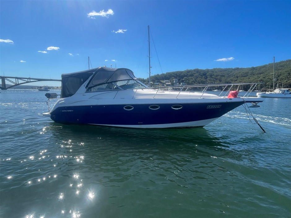 2006 Monterey 322 Sports Cruiser